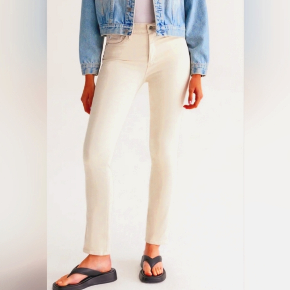 AG Mari womens NWT jeans 27